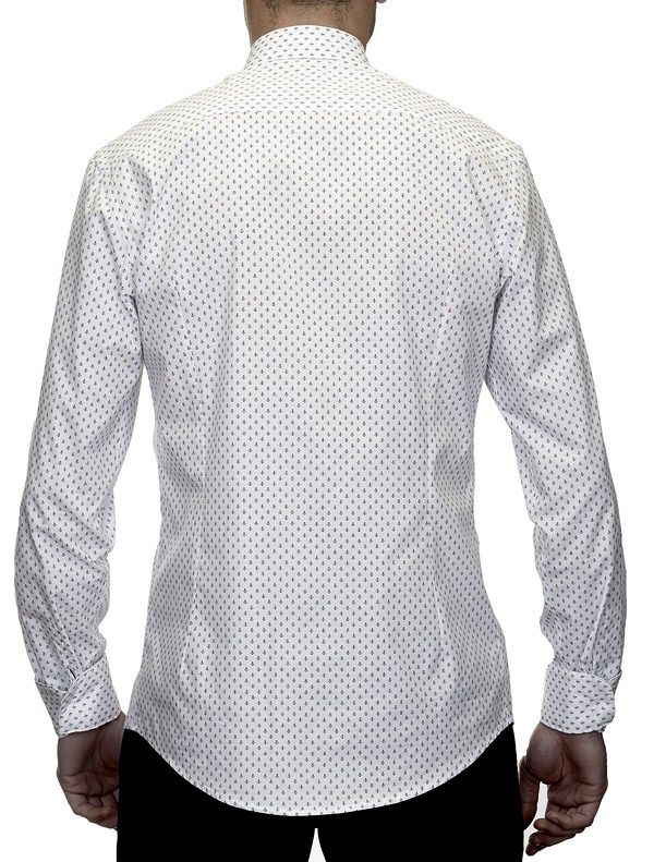 camisa anclas detras